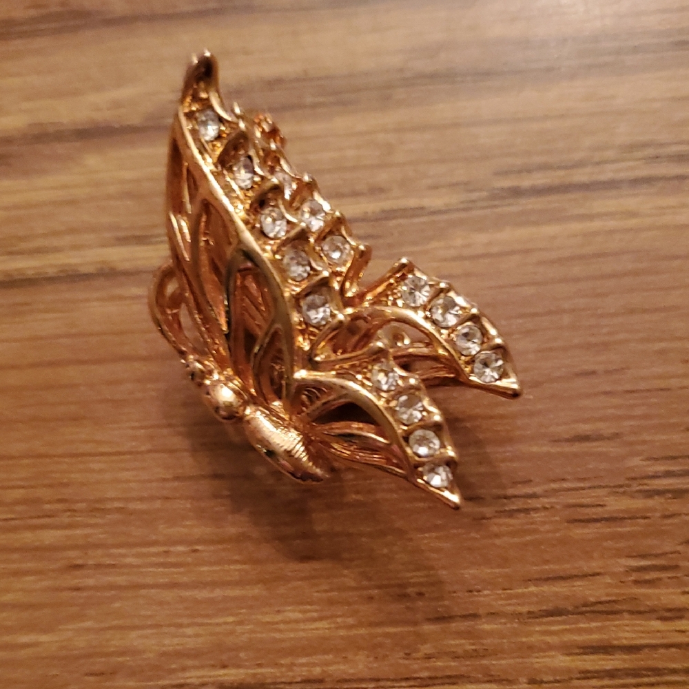 Unmarked Vintage Golden Butterfly Trembler